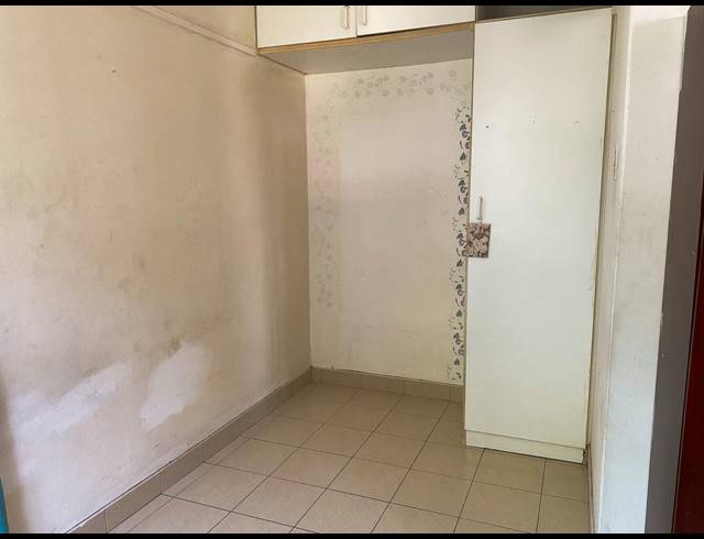 0.5 BEDROOM FLAT FOR SALE IN GLENWOOD